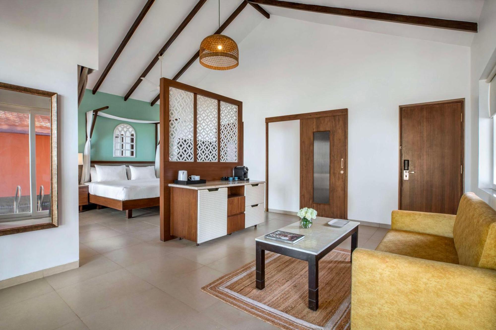 Mandrem Beach Resort, A Member Of Radisson Individuals Retreat Eksteriør billede