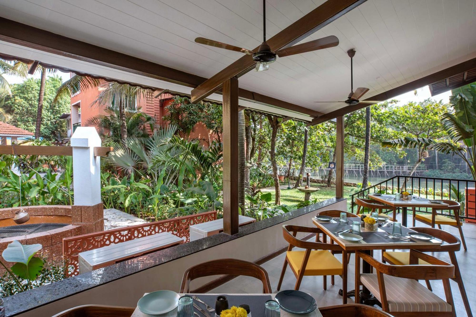 Mandrem Beach Resort, A Member Of Radisson Individuals Retreat Eksteriør billede