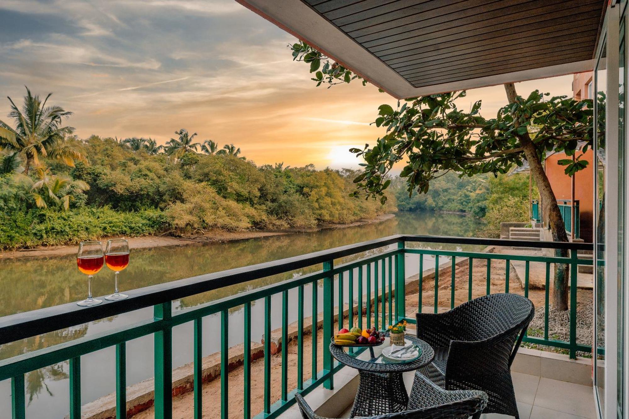 Mandrem Beach Resort, A Member Of Radisson Individuals Retreat Eksteriør billede