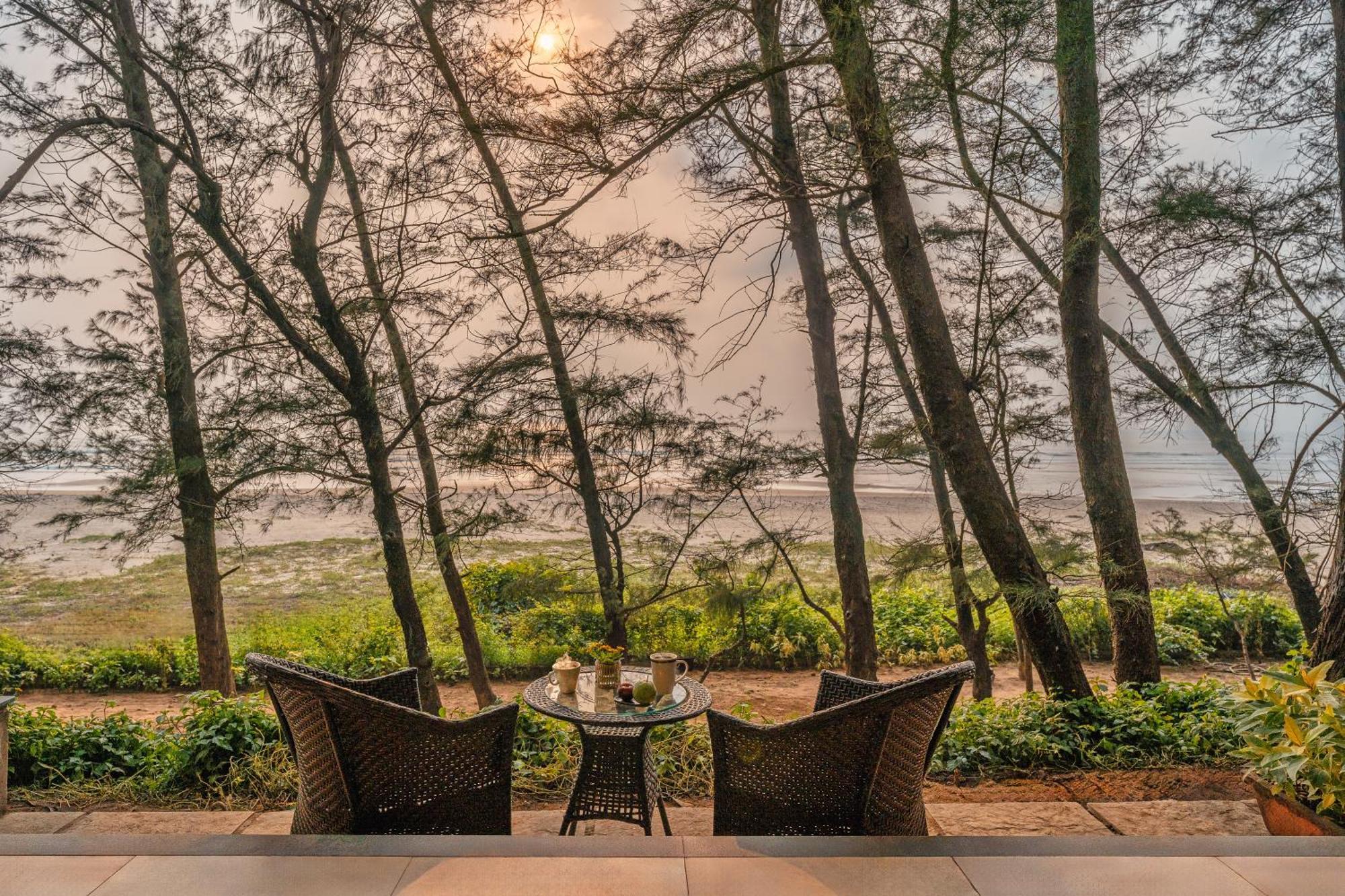 Mandrem Beach Resort, A Member Of Radisson Individuals Retreat Eksteriør billede